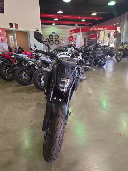 2025-Honda-CB500F-101270 - Republic Powersports - Braunfels
