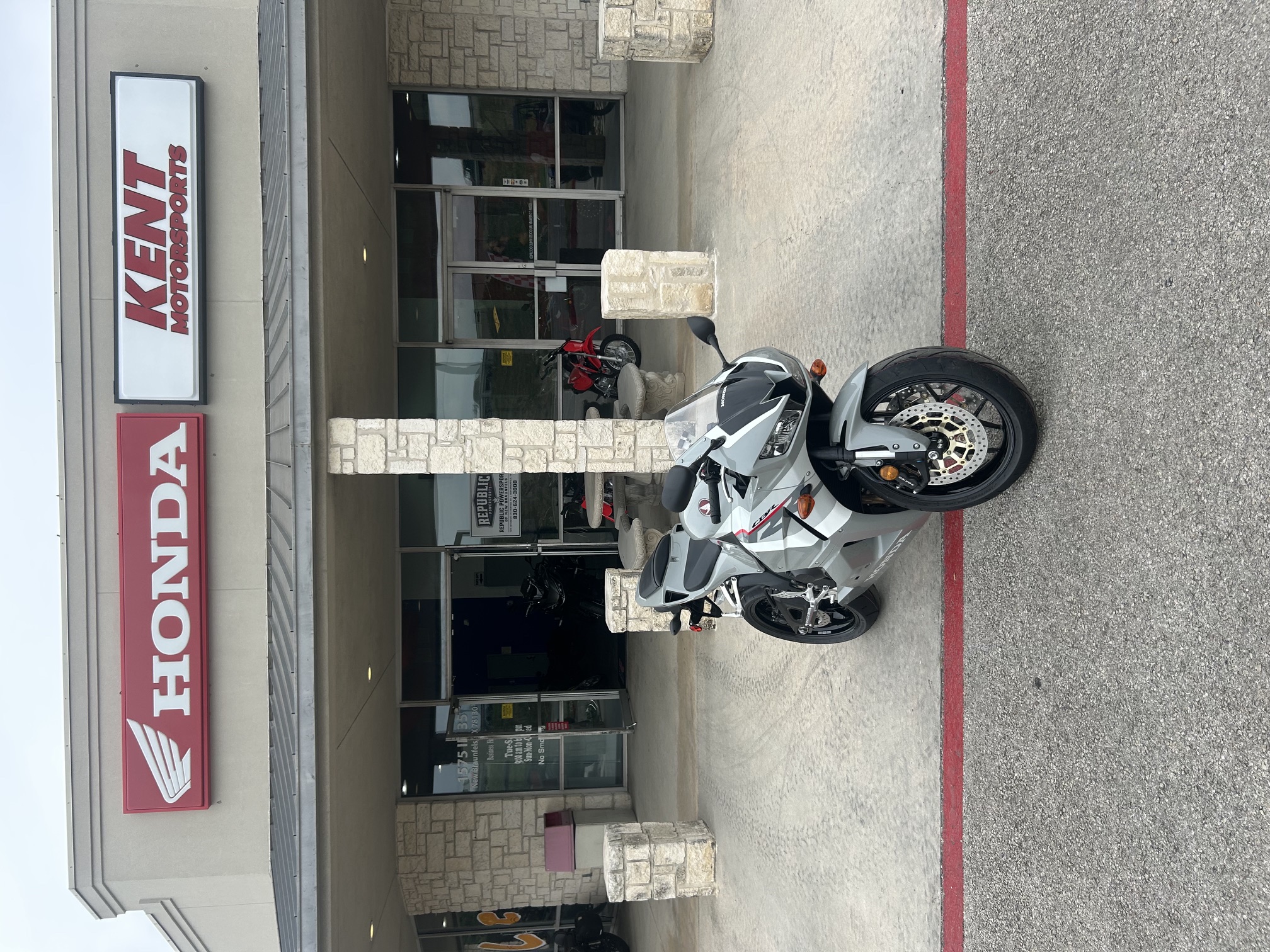 2026-Honda-CBR600RR-Deep-Pearl-Gray-301584
