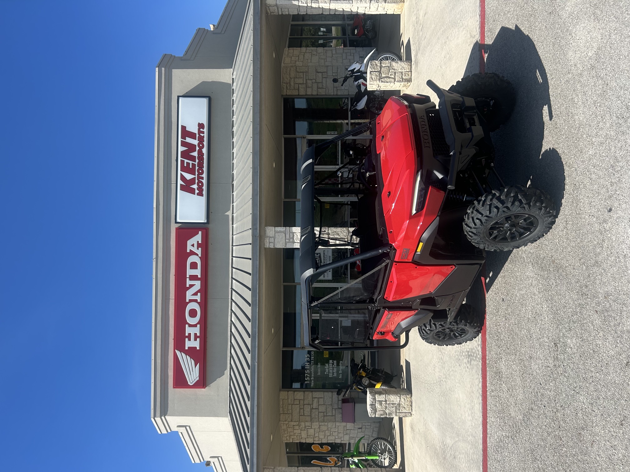 2026-HONDA-Pioneer-1000-5-Deluxe-Hero-Red-000407