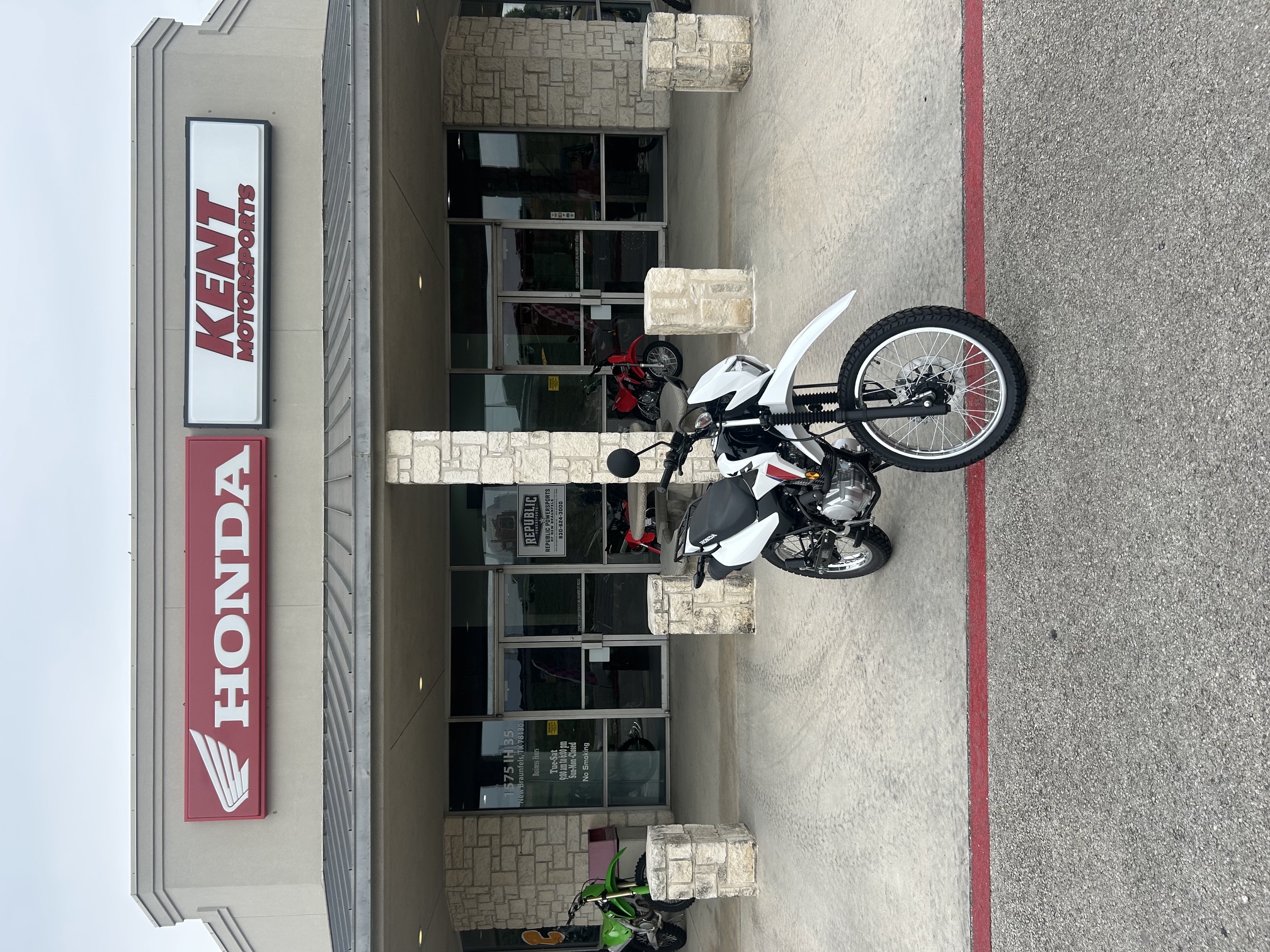 2026-Honda-XR150L-White-300674